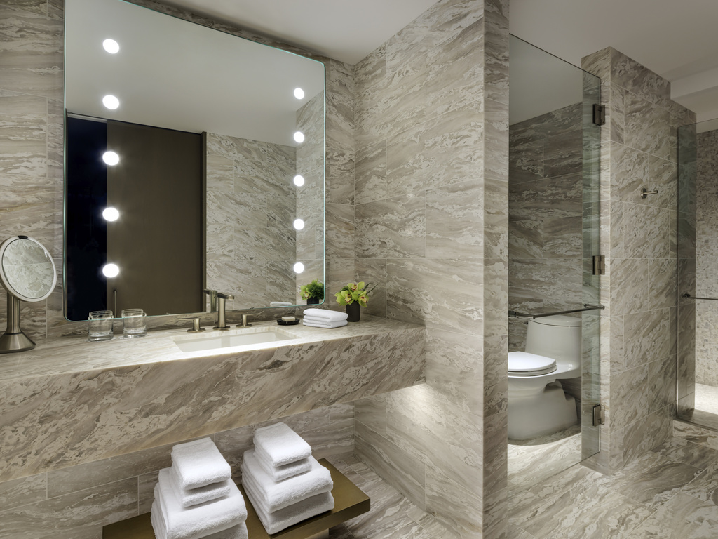 FAIRMONT GOLD 2 QUEEN - 44 m², 10e étage, 2 balcons, accès au salon, petit déjeuner — photo 3