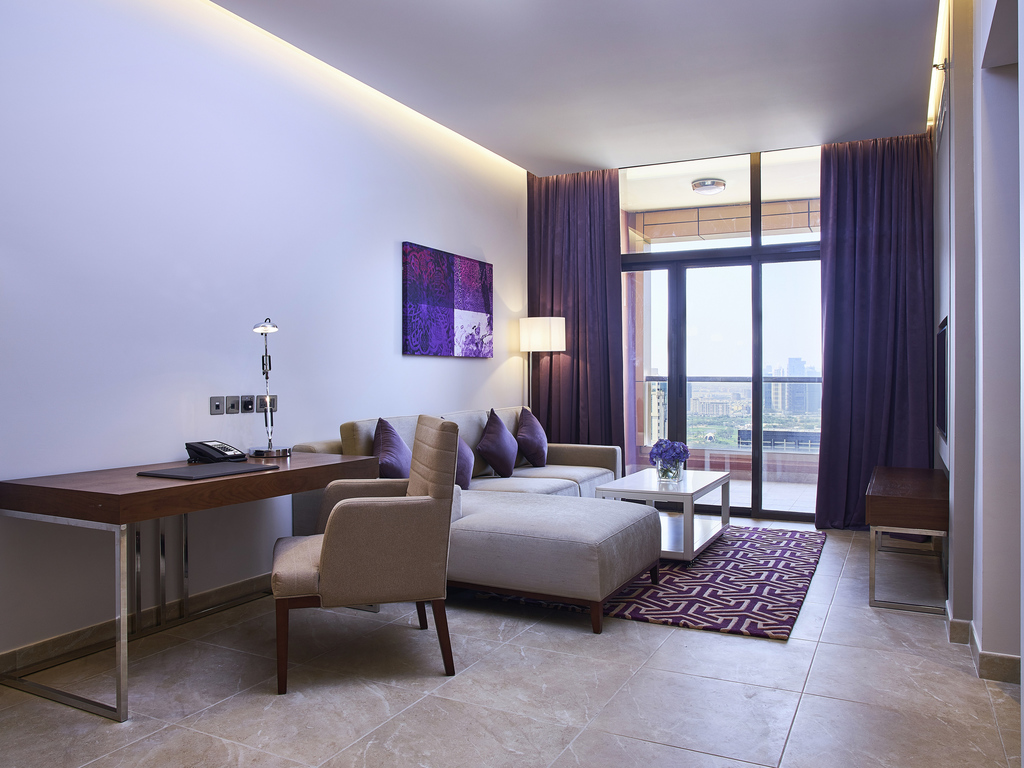 Mercure Dubai Barsha Heights Hotel - pokoje i apartamenty - Image 4