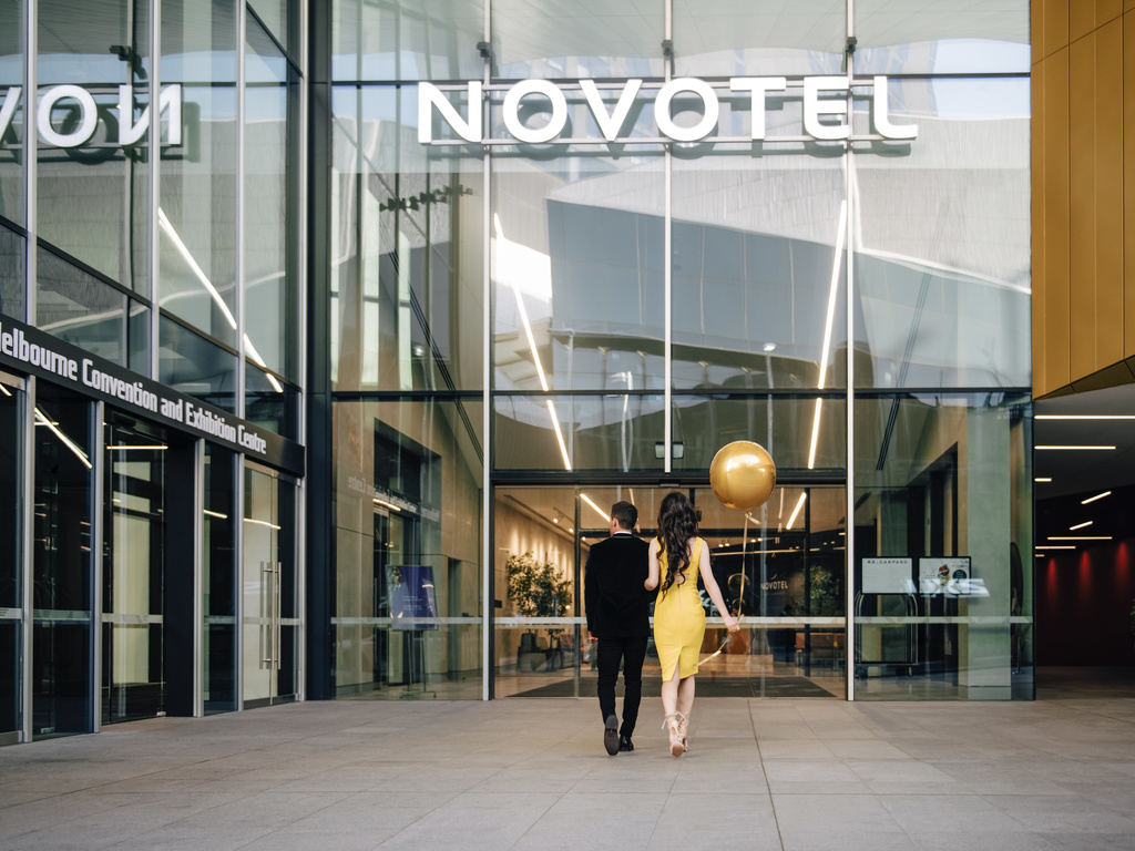 Novotel Melbourne South Wharf - Image 2