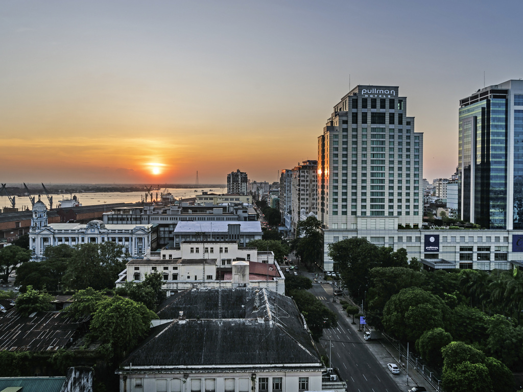 Pullman Yangon Centrepoint - Image 4