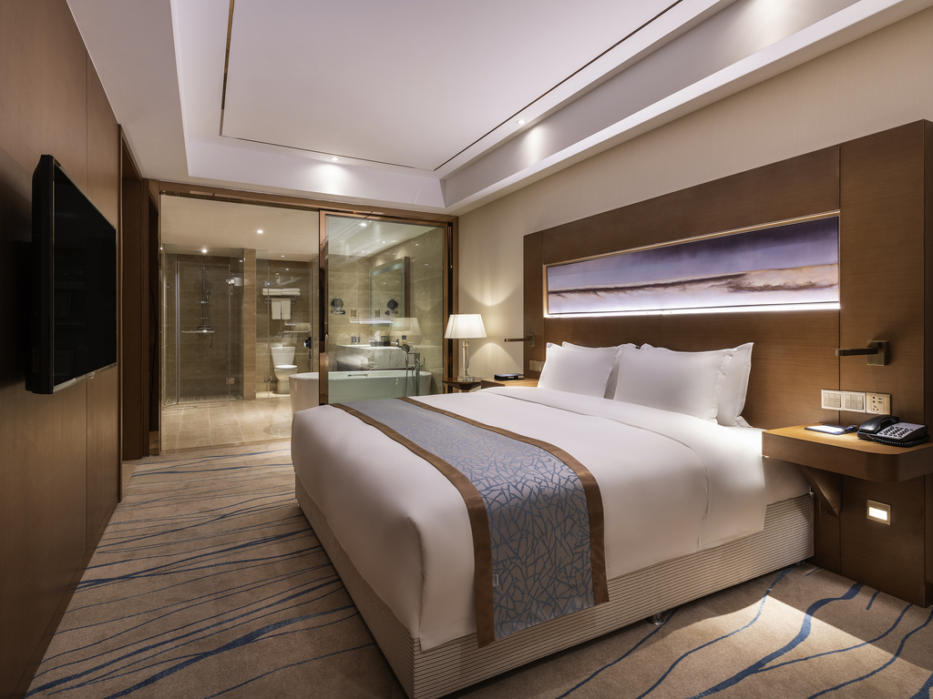 Novotel Qingdao New Hope - Image 1