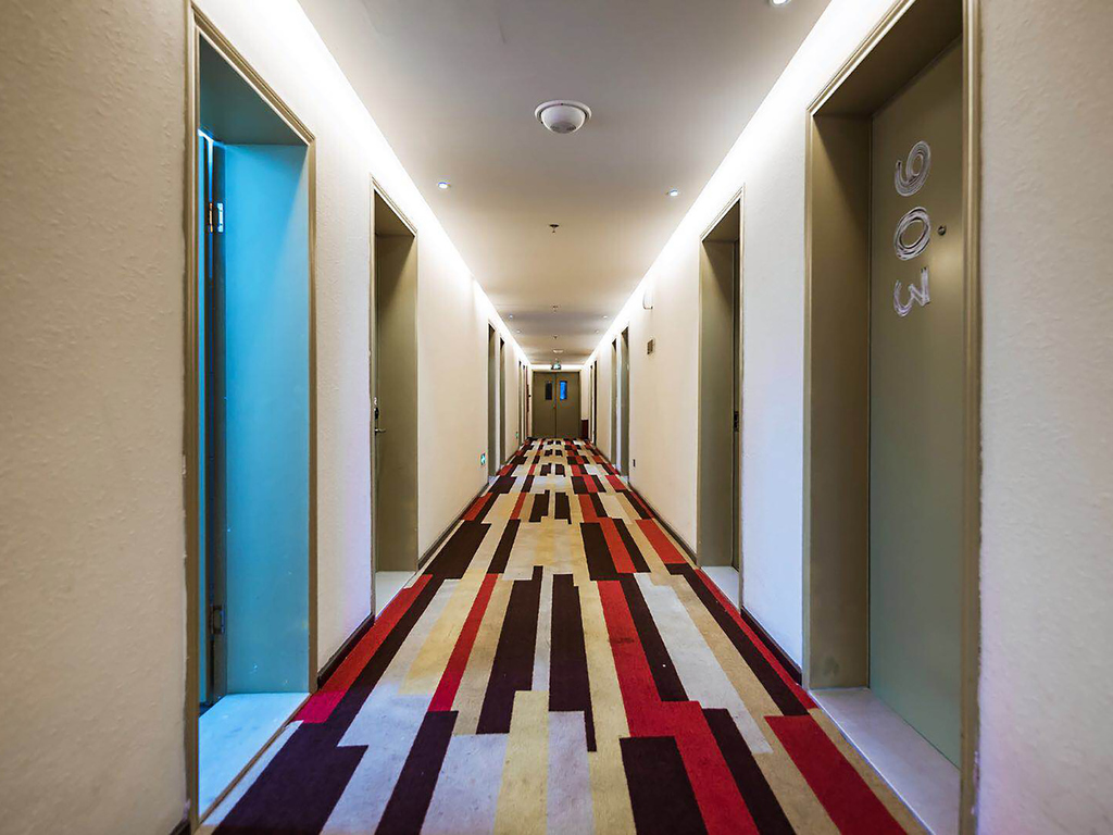 Hotel ibis Luoyang Railway Station - Image 3