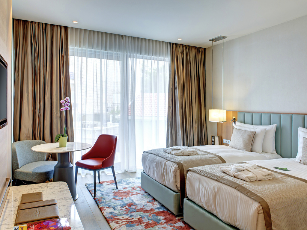 Standard Room, Double Bed, Park View