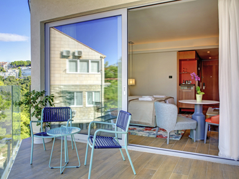 Corner Room Sea View