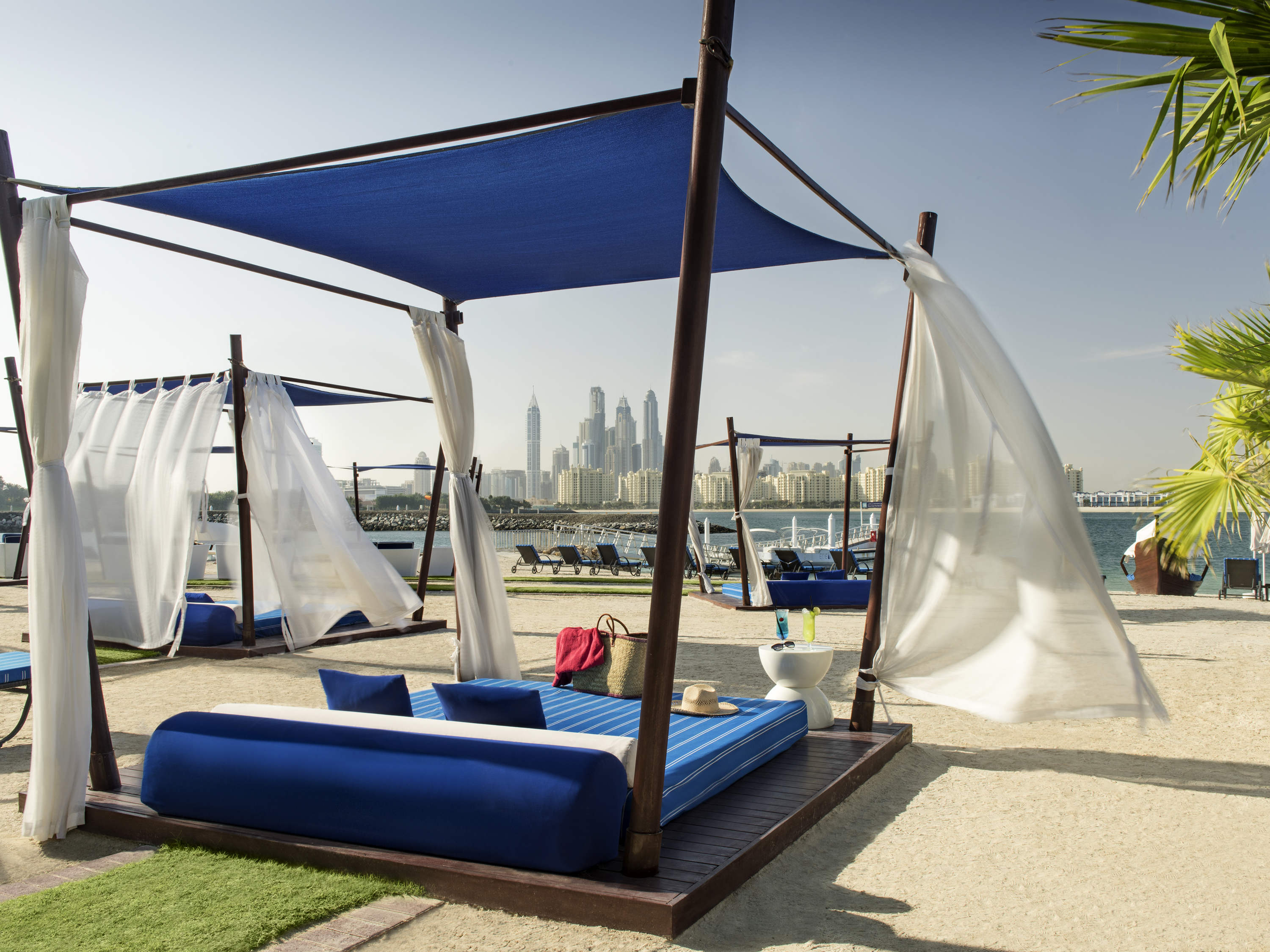 I CHILL BEACH LOUNGE
