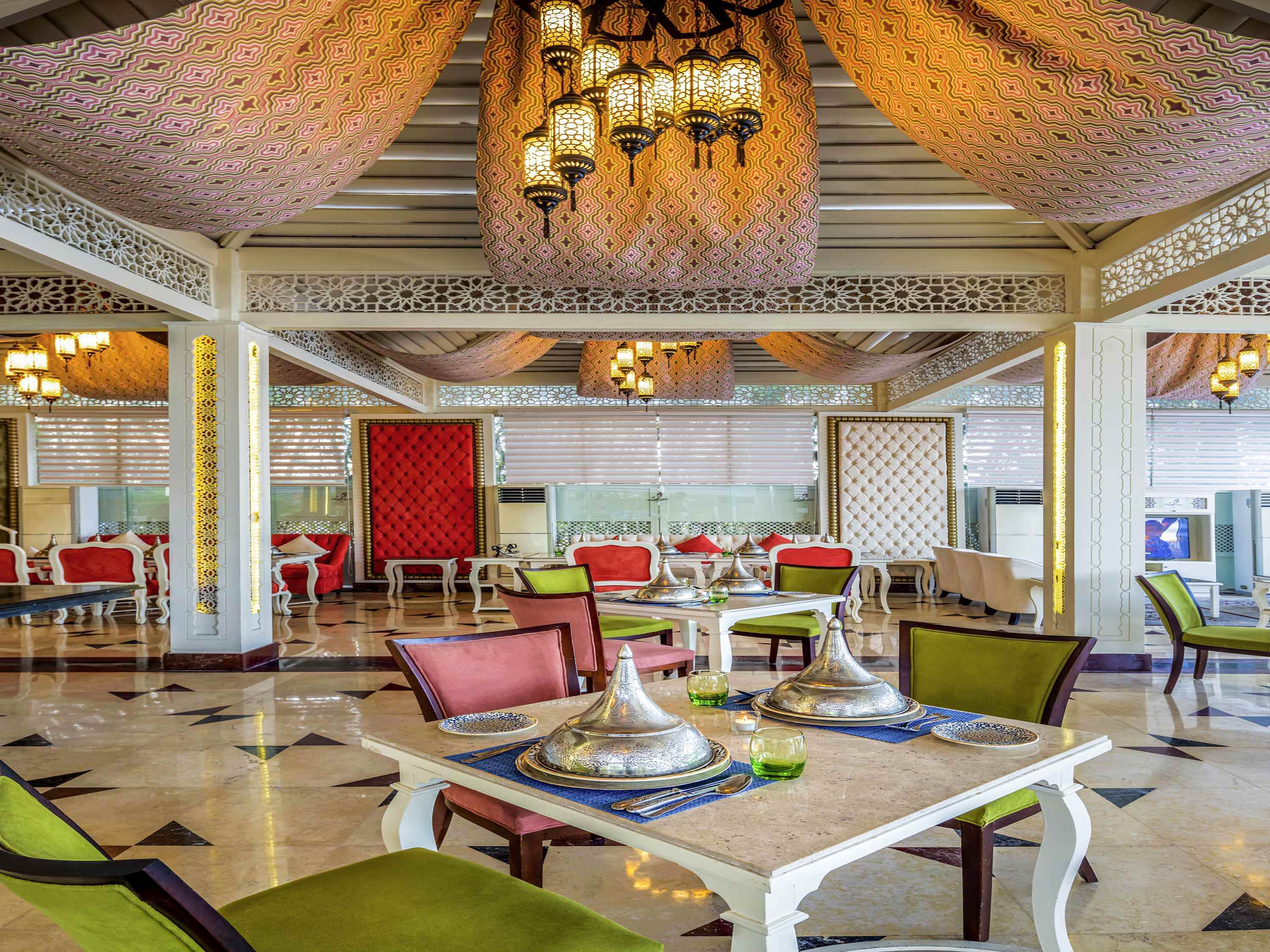 LALEZAR TURKISH AND OTTOMAN REST