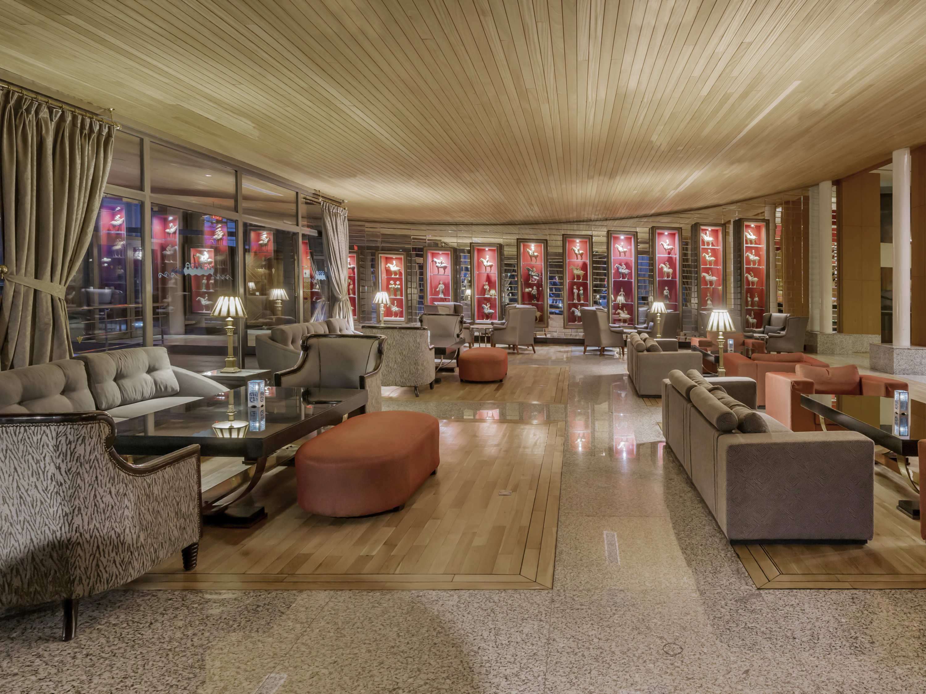 PIANO BAR