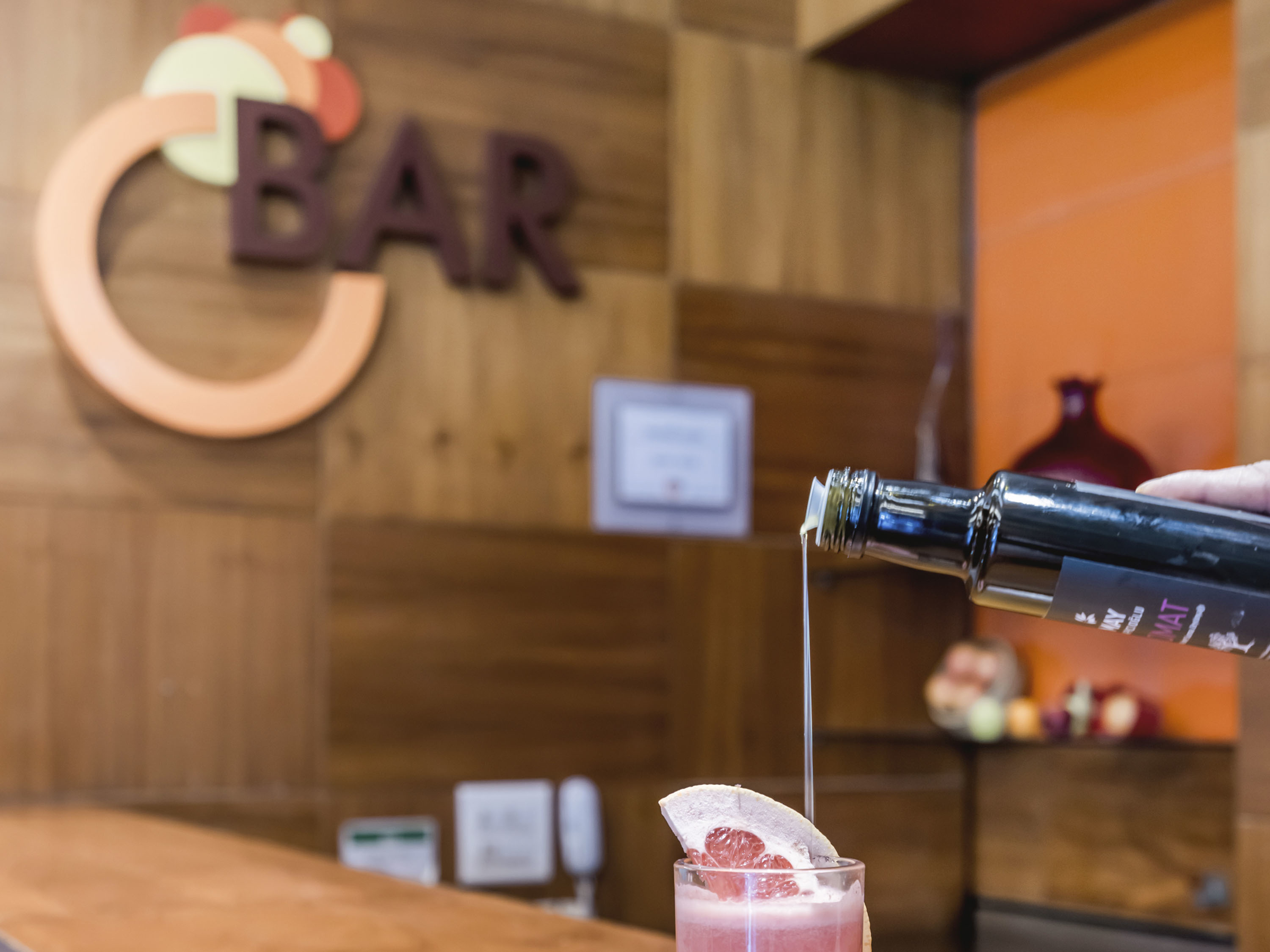 VITAMIN BAR