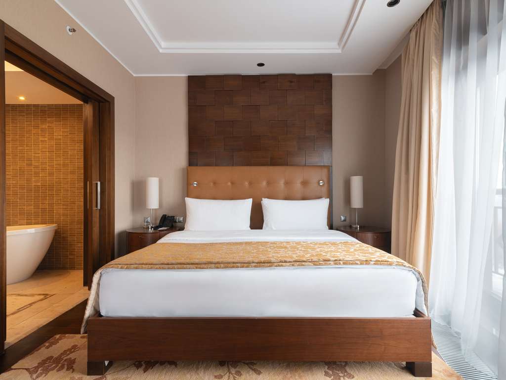 Junior Premier Suite