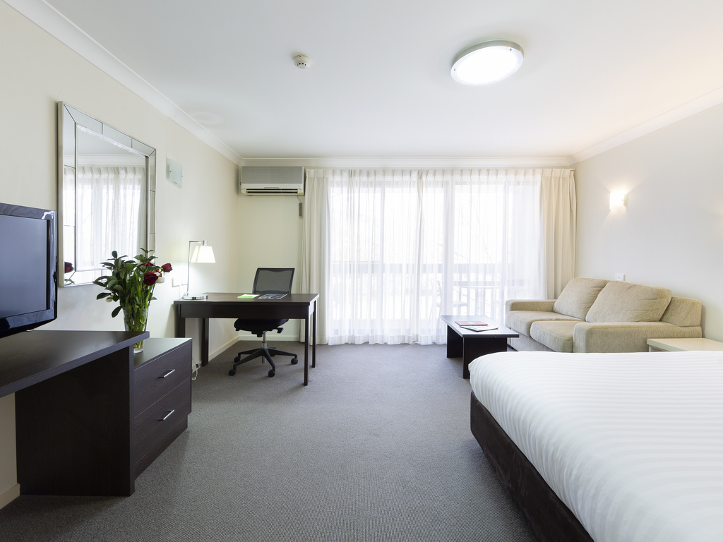 Photo - ibis Styles Canberra Tall Trees