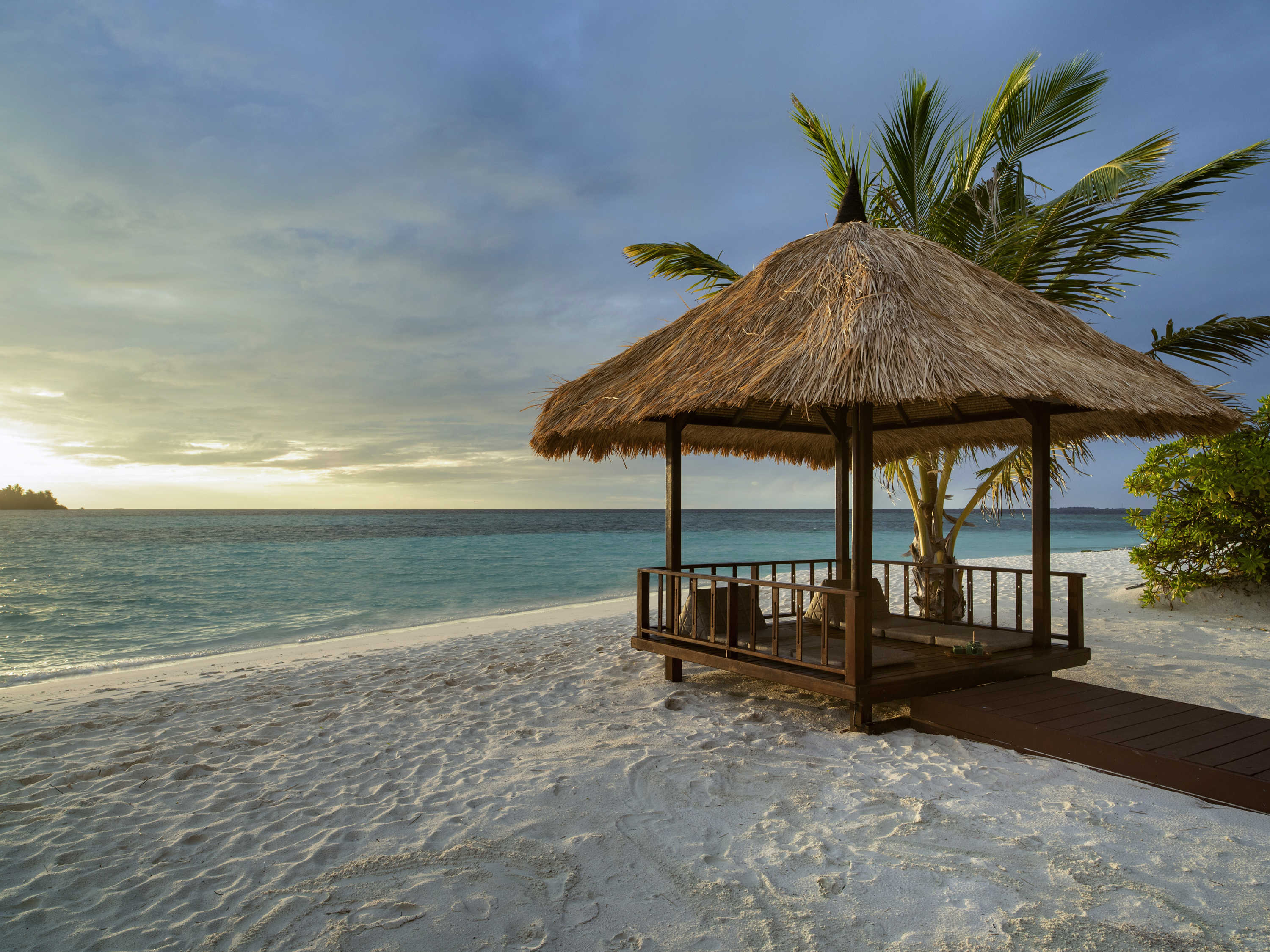 Grande villa en bord de mer avec lit King size et piscine — photo 3