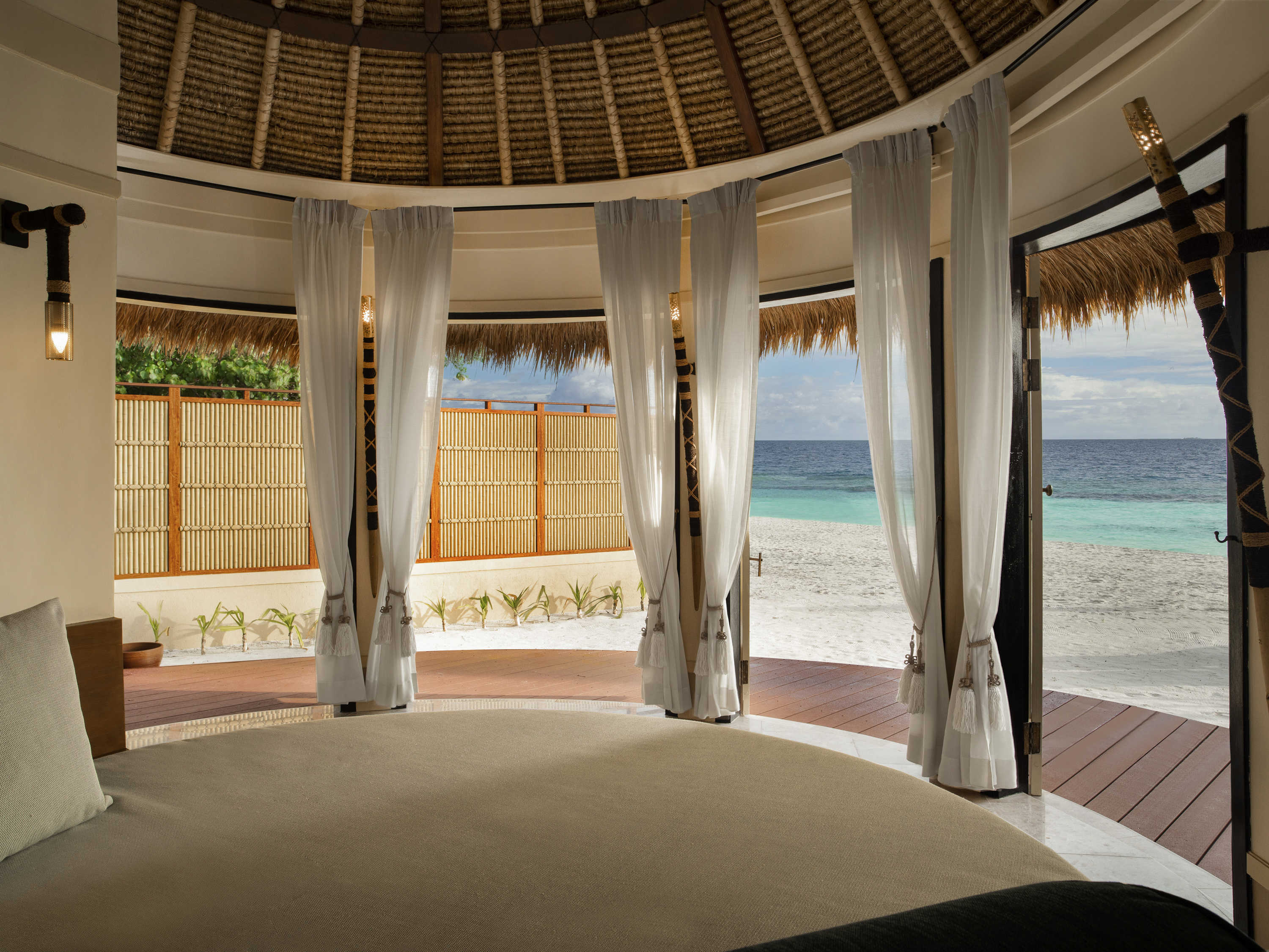 Grande villa en bord de mer avec lit King size et piscine — photo 5