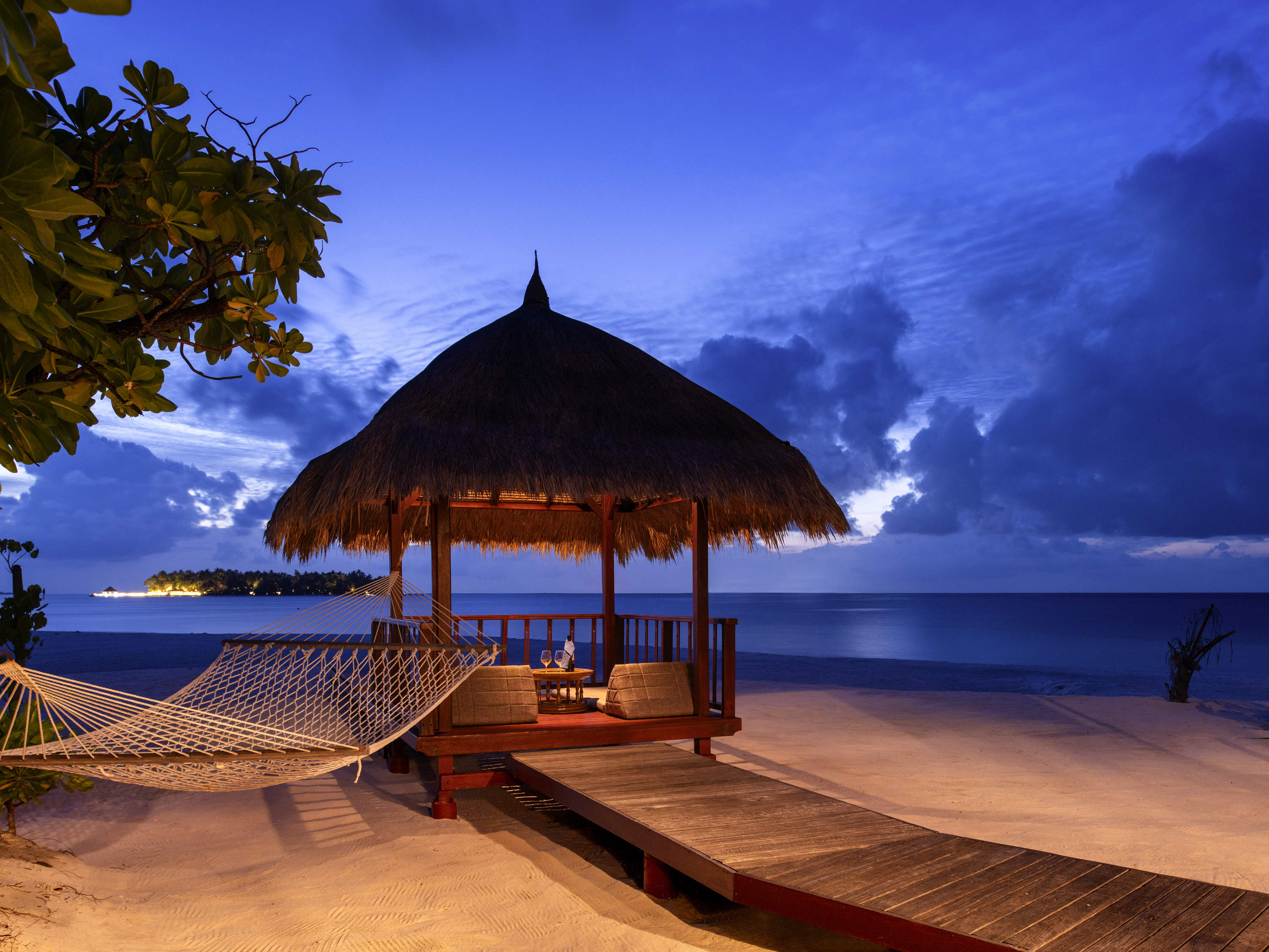 Villa en front de mer avec piscine et vue sur le coucher de soleil — photo 2