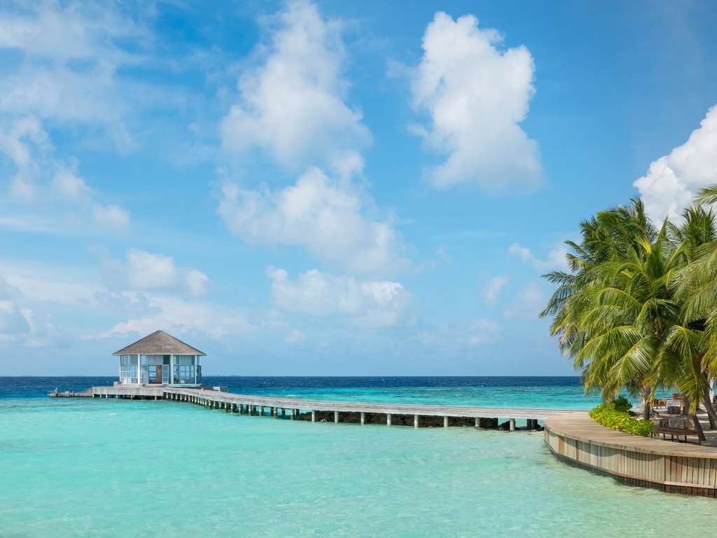 Raffles Maldives Meradhoo Resort - Image 3