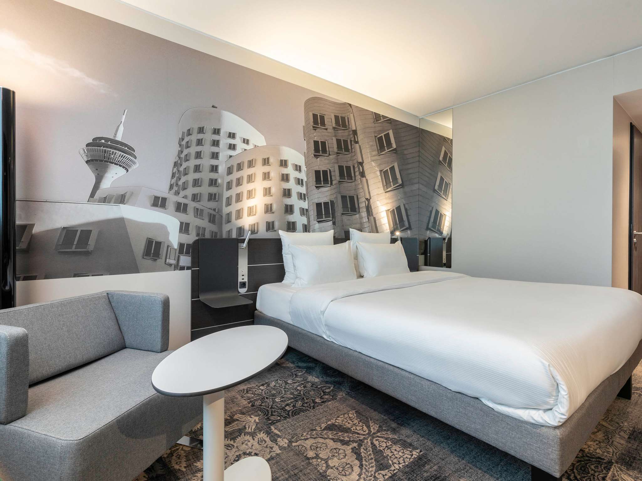 Flughafenhotel Düsseldorf Airport Mit Parken all.accor.com