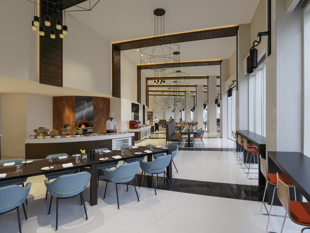 THE SQUARE KOCHI Restaurants by AccorHotels