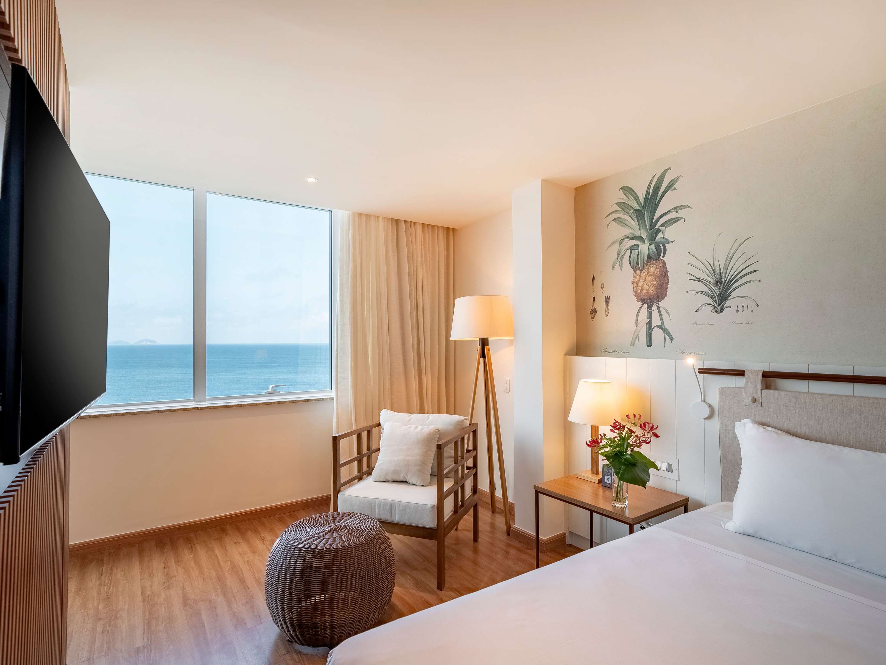 Suite Executive avec 1 lit king size et vue sur la mer. — photo 1