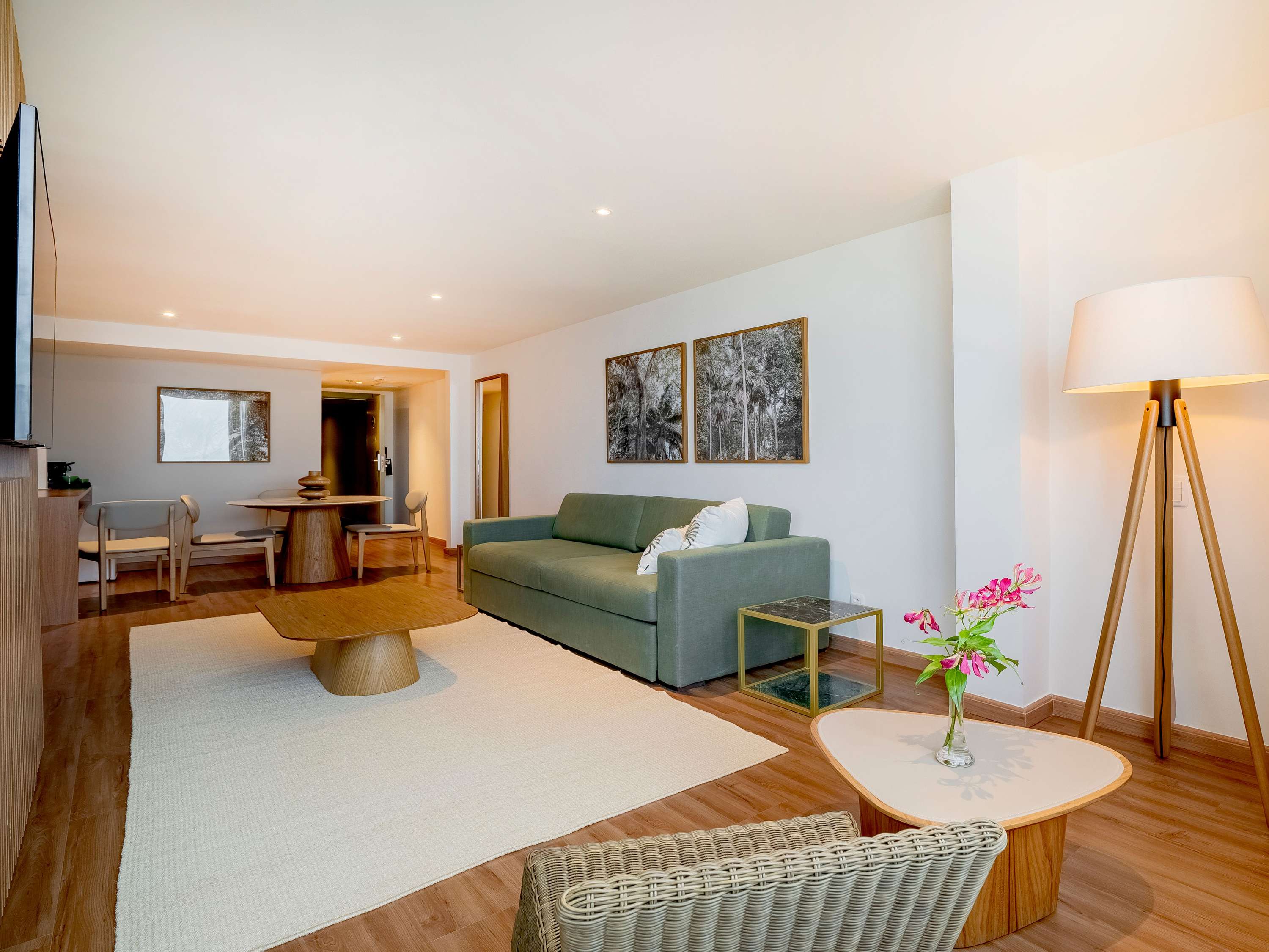 Suite Executive avec 1 lit king size et vue sur la mer. — photo 5