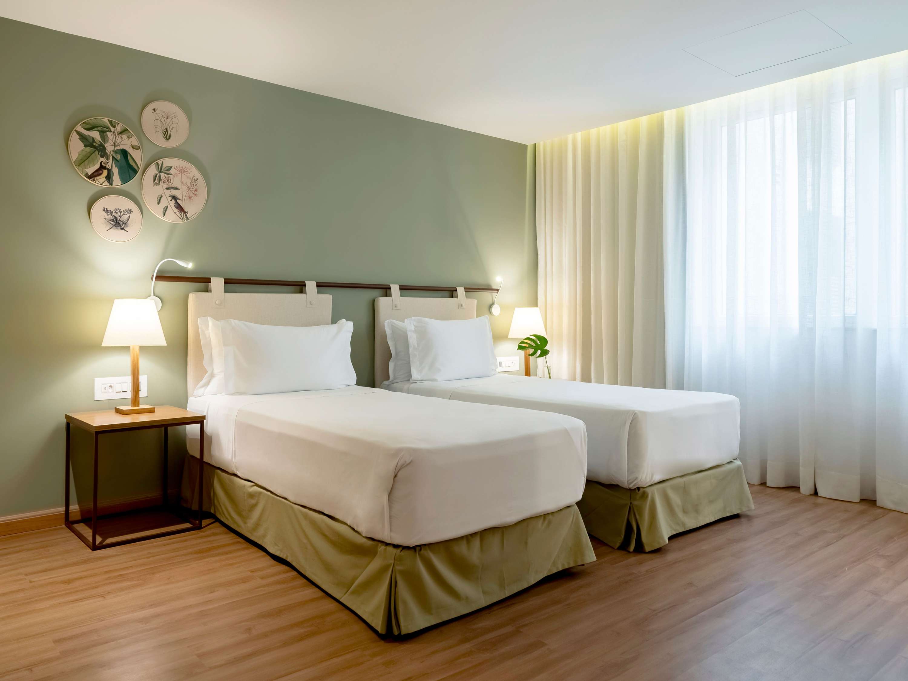 Chambre Supérieure avec 2 lits simples. — photo 1