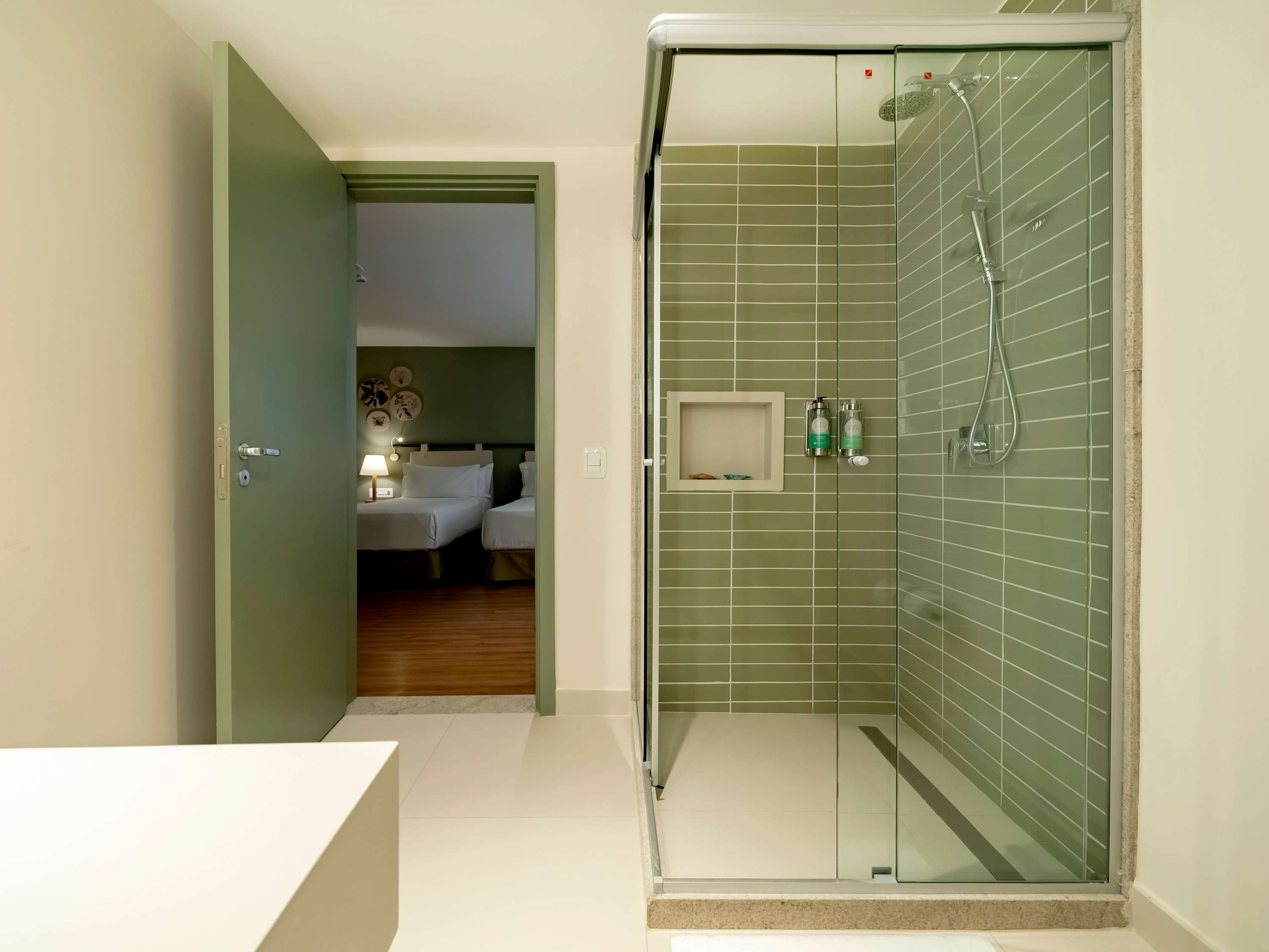 Chambre Supérieure avec 2 lits simples. — photo 5