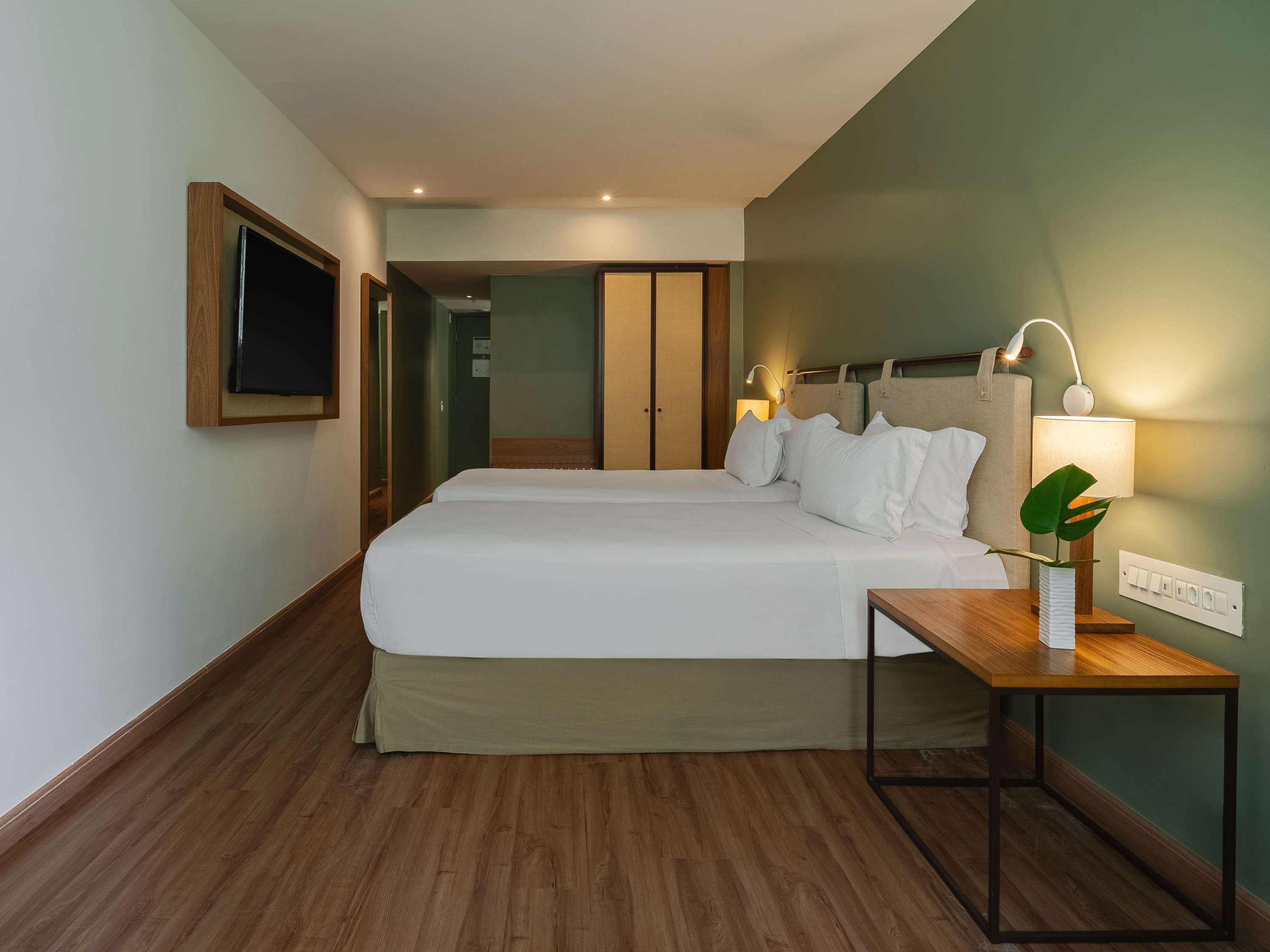 Chambre Classique avec 2 lits simples. — photo 4