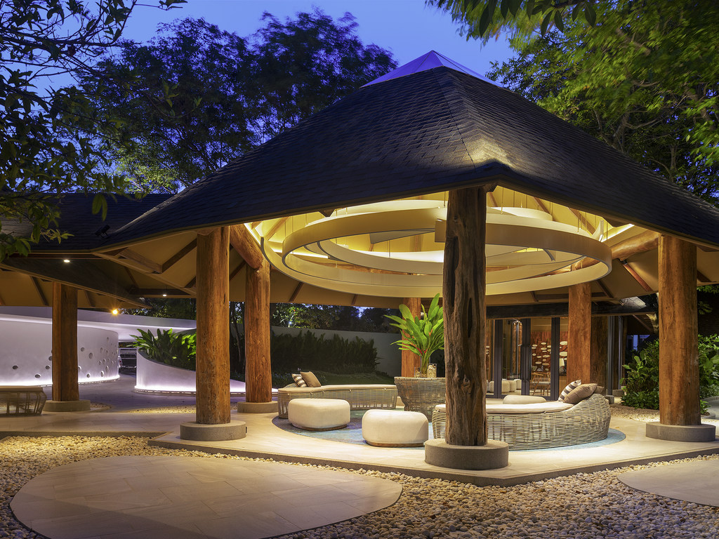 Mercure Rayong Lomtalay Villas & Resort - Image 4