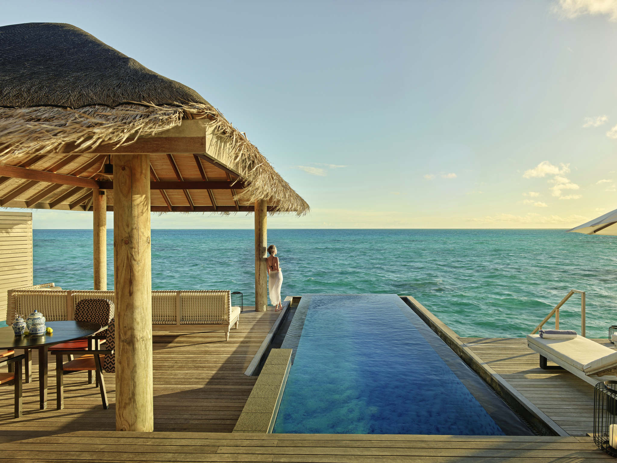 Отель Fairmont Maldives Sirru Fen Fushi