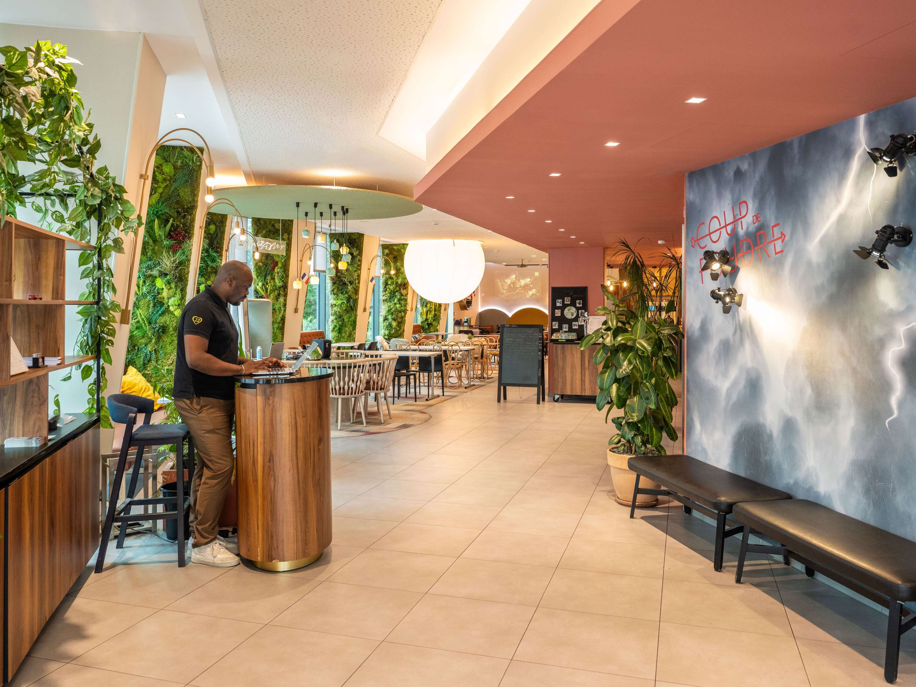 宜必思巴黎意大利流星大道酒店