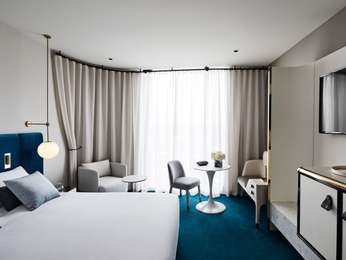 Classic King - 1 King - Accessible Room, photo 1