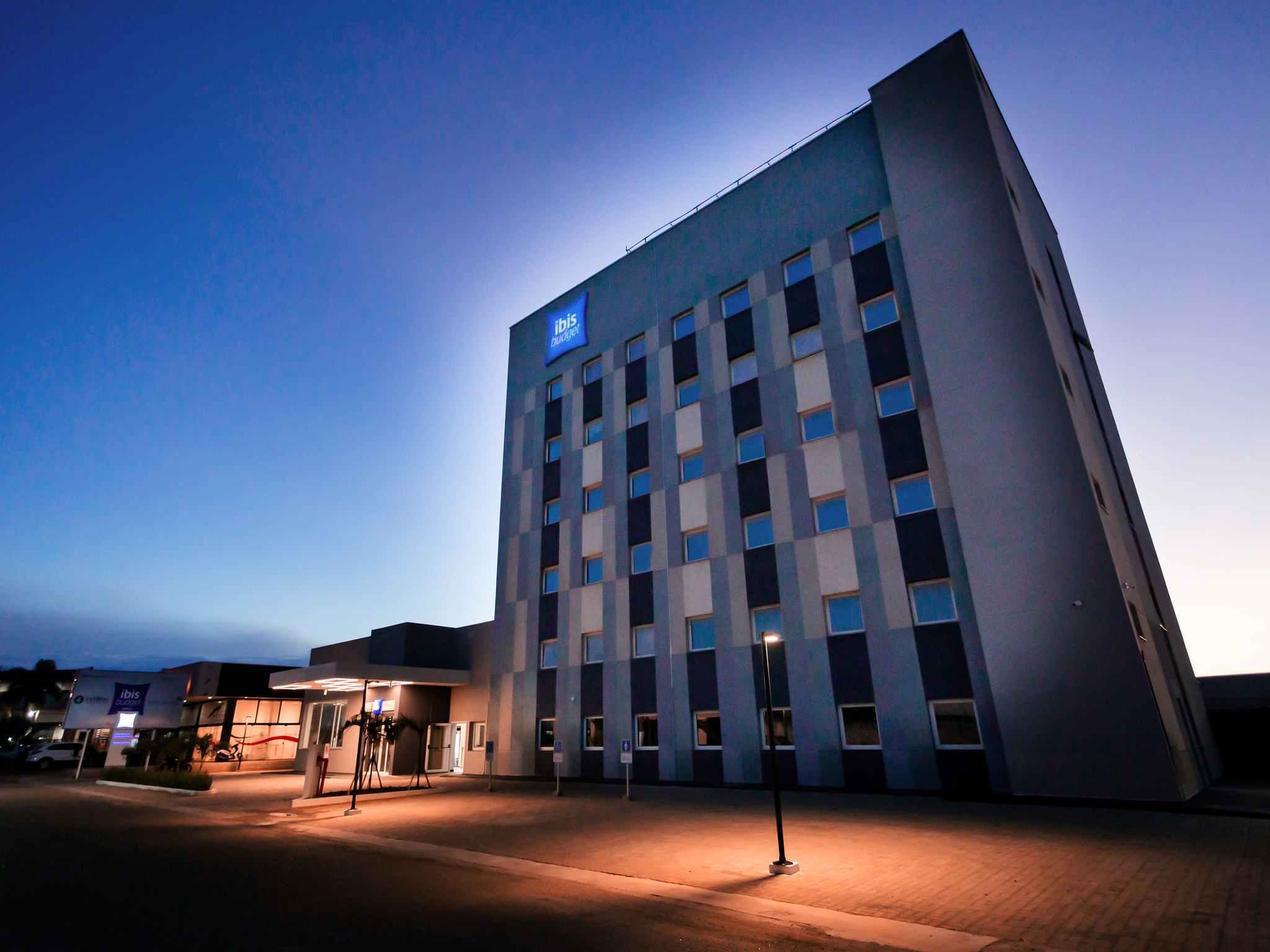 Hotel em Capão Bonito ibis budget ALL