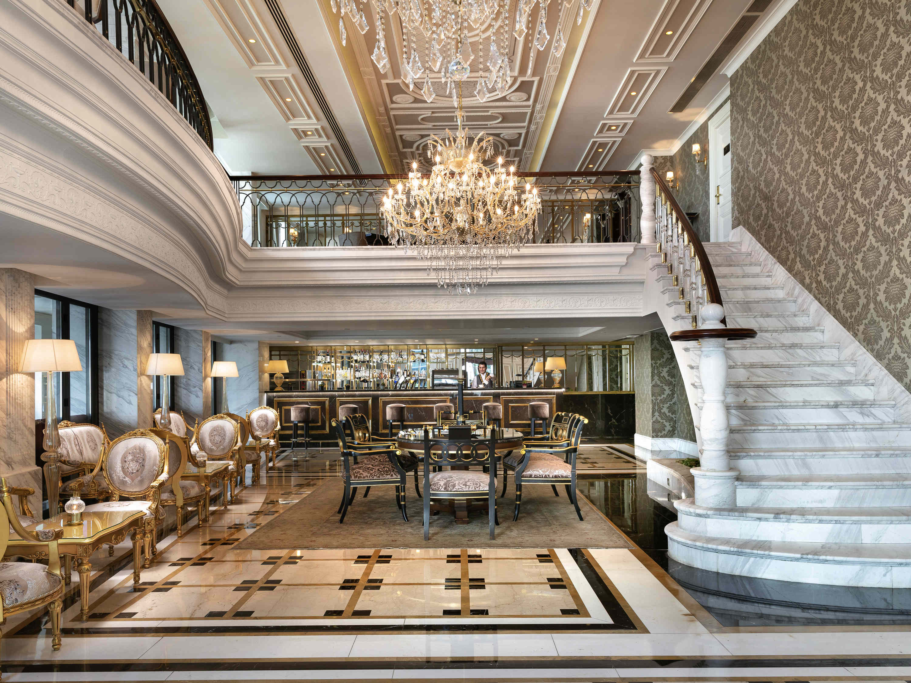 CAFE ROYAL
