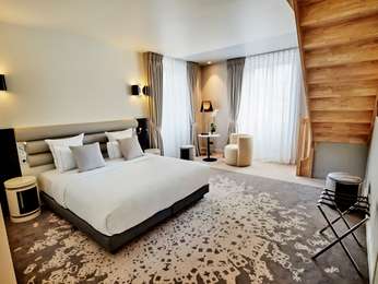 Duplex Suite with large bed and sofa