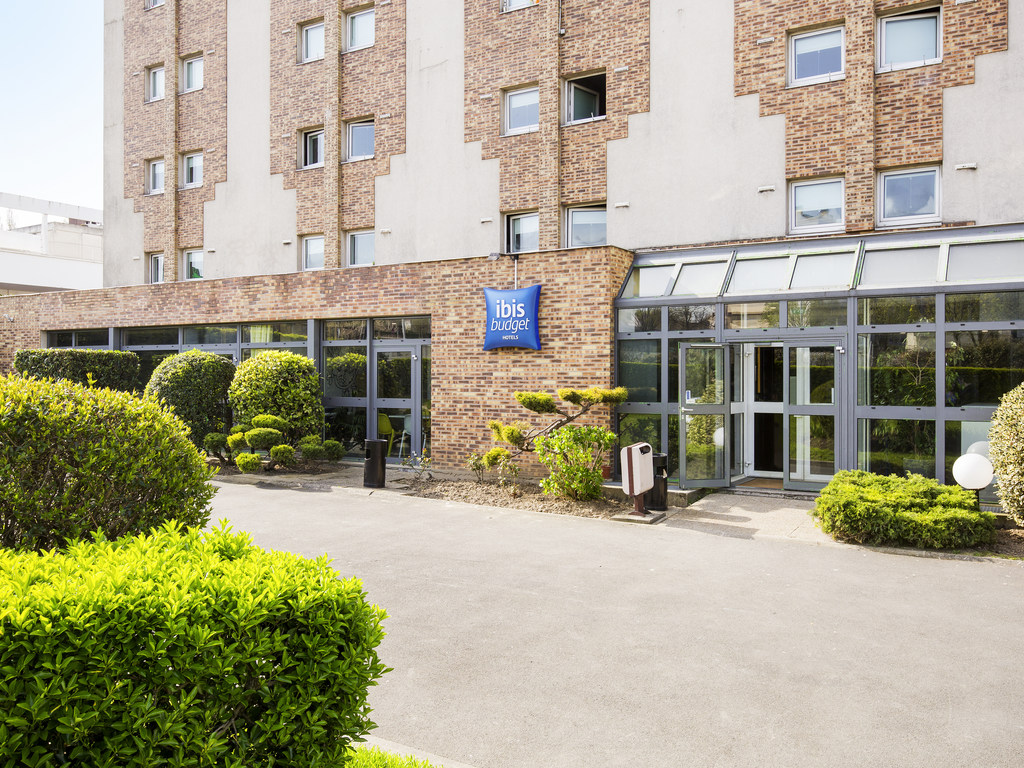 ibis budget Fresnes - Image 1