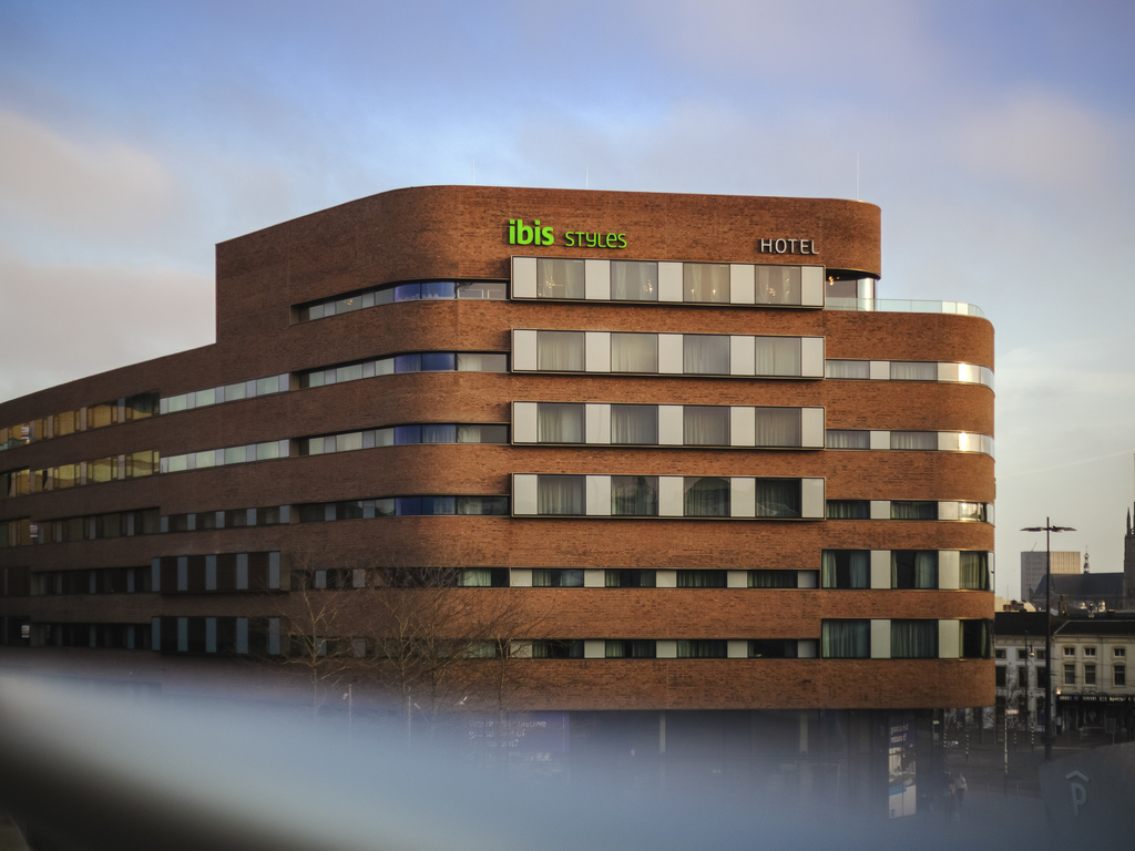 ibis Styles Arnhem Centre - Image 1