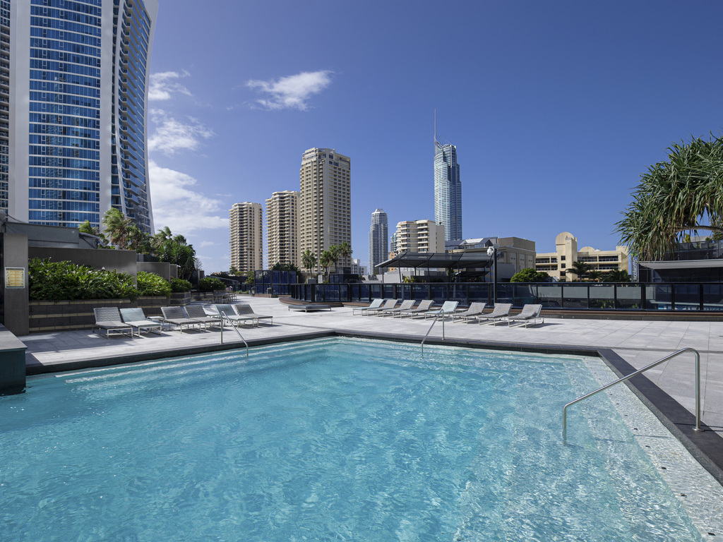 Mantra Circle on Cavill - Surfers Paradise - Image 3