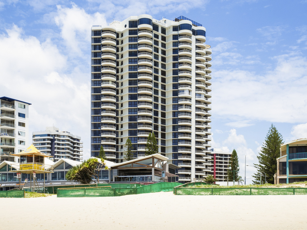 BreakFree Acapulco Surfers Paradise - Image 1