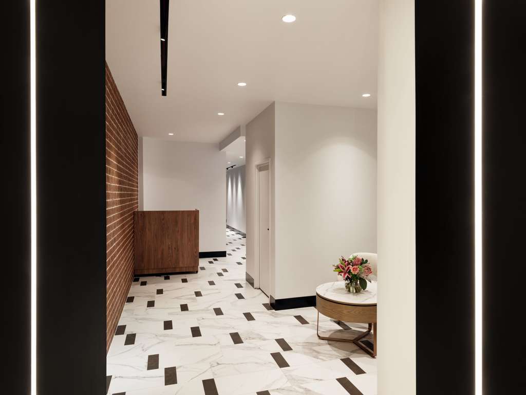 The Clarence Hotel Sydney - Image 2