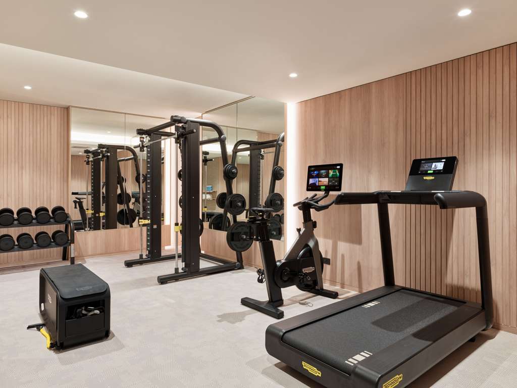 The Clarence Hotel Sydney - Image 3