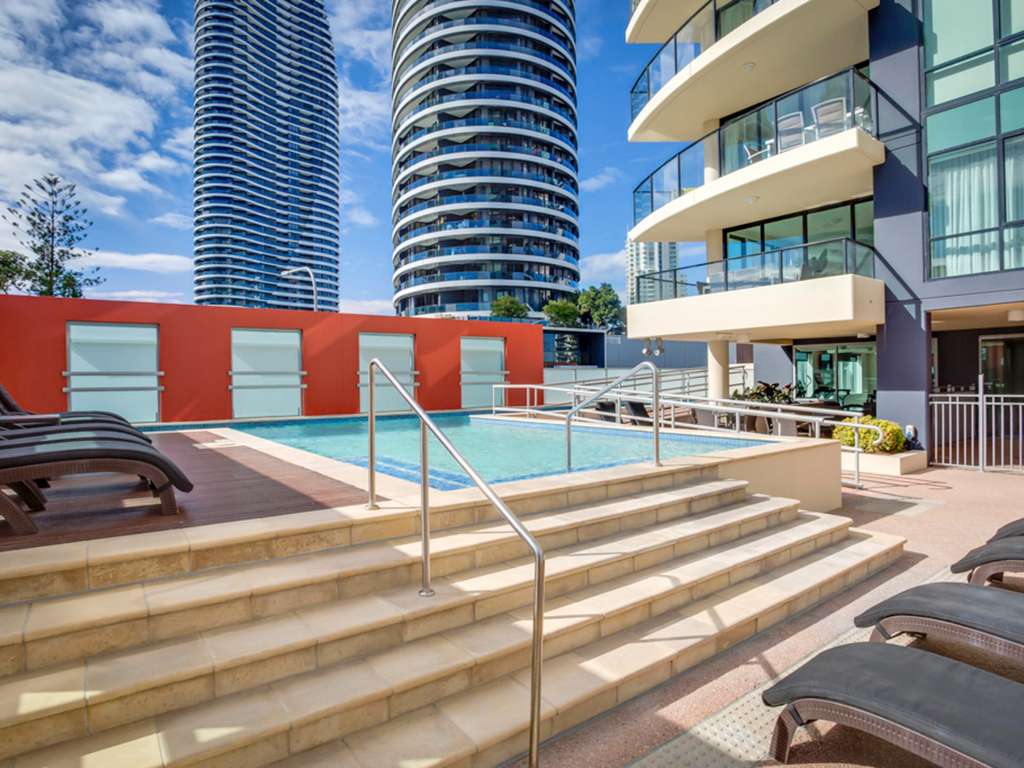 Mantra Broadbeach on the Park - Image 3