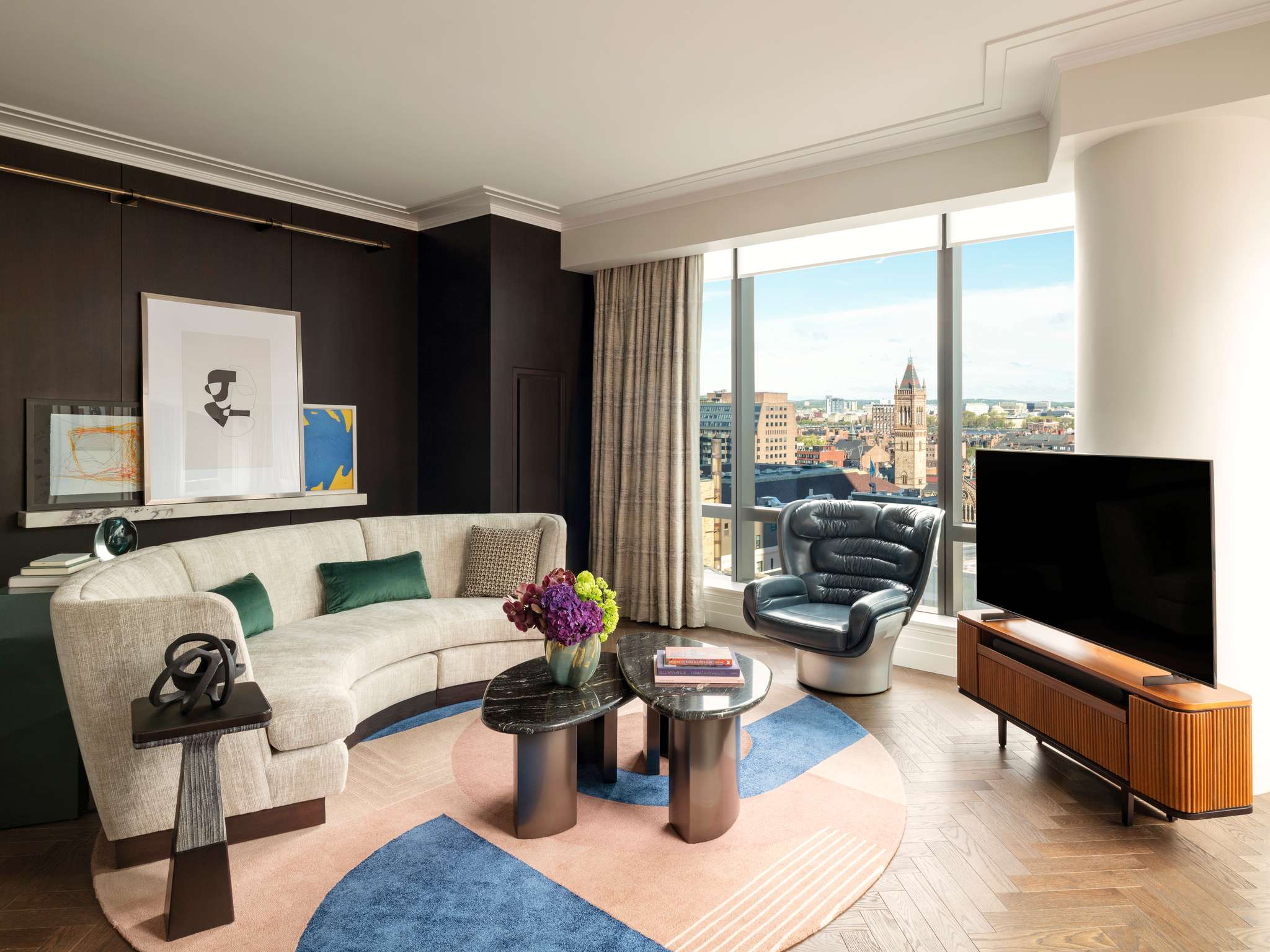 Boston Five Star Hotels; Raffles Boston | 5-Star Luxury Hotel | Back Bay, Boston - ALL