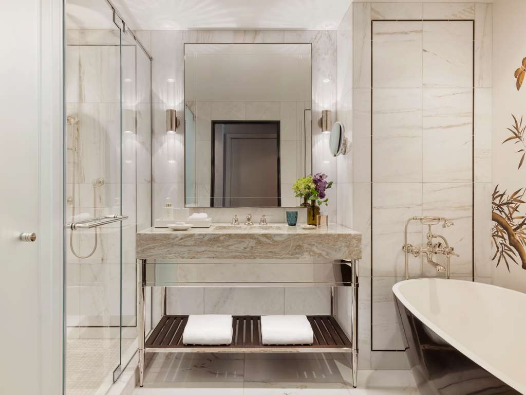 Chambre Premier King - Baignoire adaptée avec barres d'appui, majordome. Baignoire — photo 2