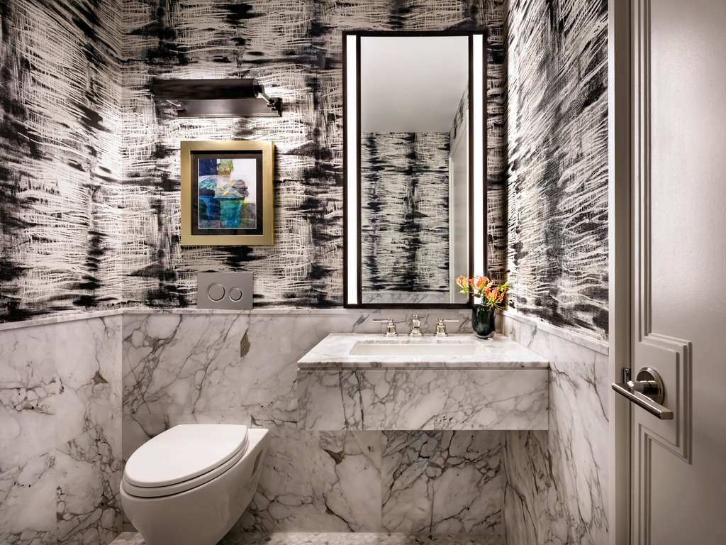 Suite Gallery 1 chambre King - 80 m² - Maître d'hôtel Salon, minibar, salle de bains et WC — photo 4