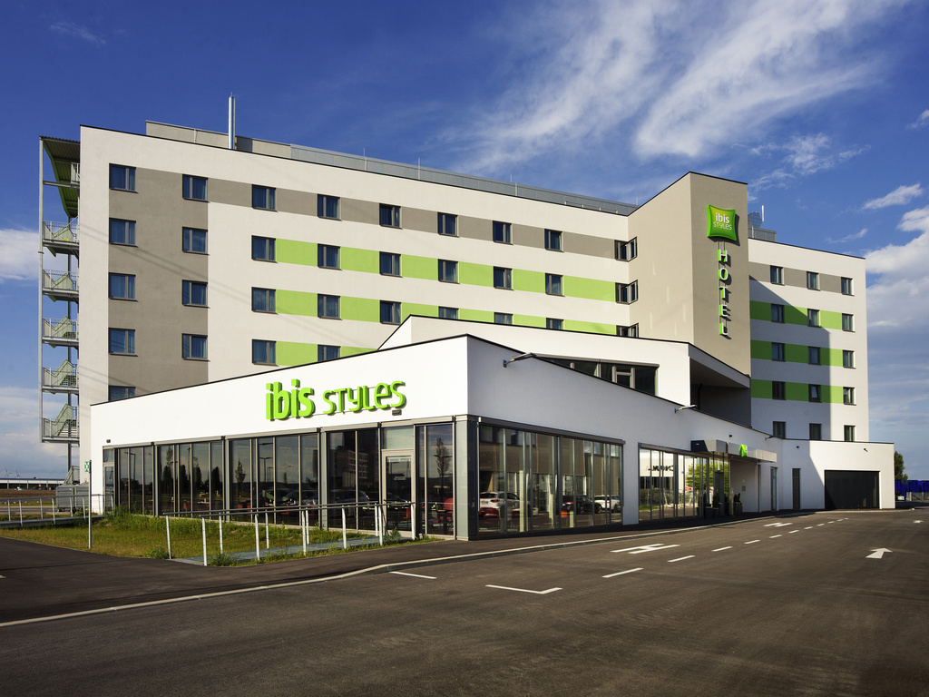 Ibis Styles Parndorf Neusiedler - Image 2