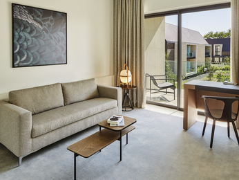 DELUXE SUITE, 1 king-size bed, 1 convertible sofa, patio view, terrace