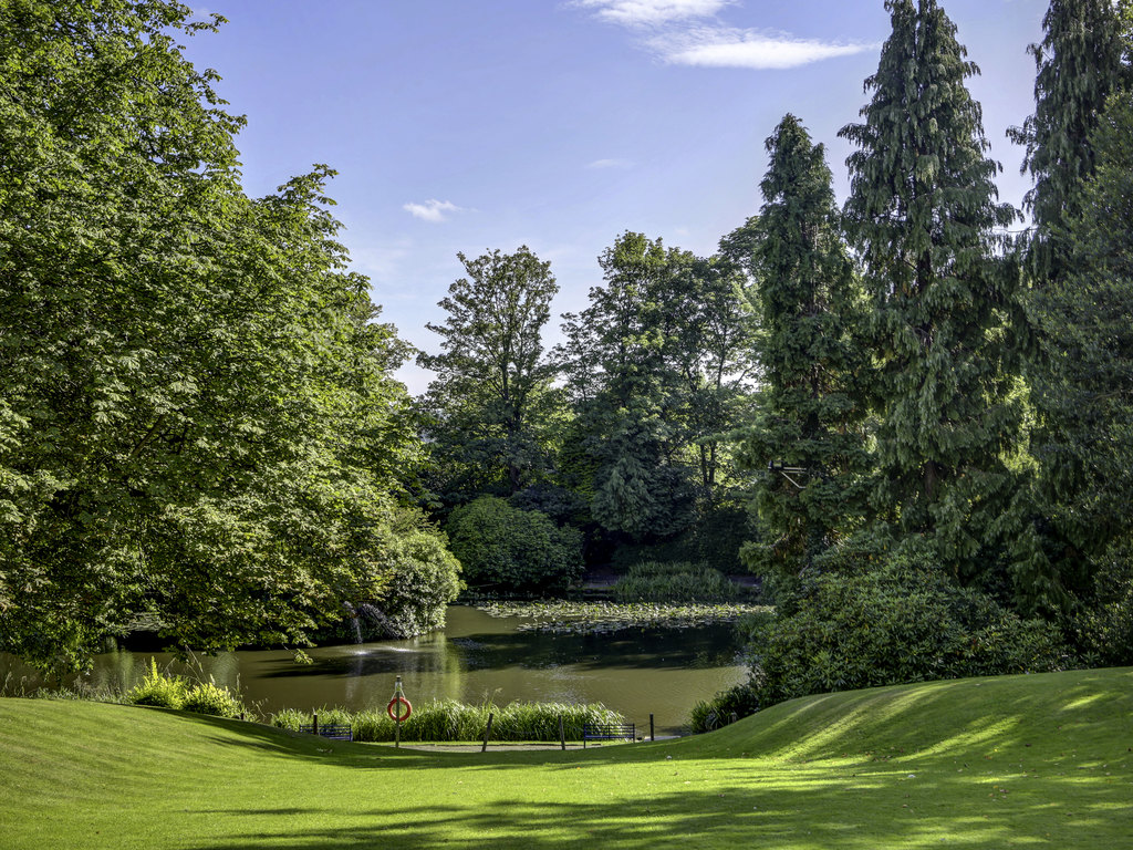 Mercure Sheffield Kenwood Hall & Spa - Image 4