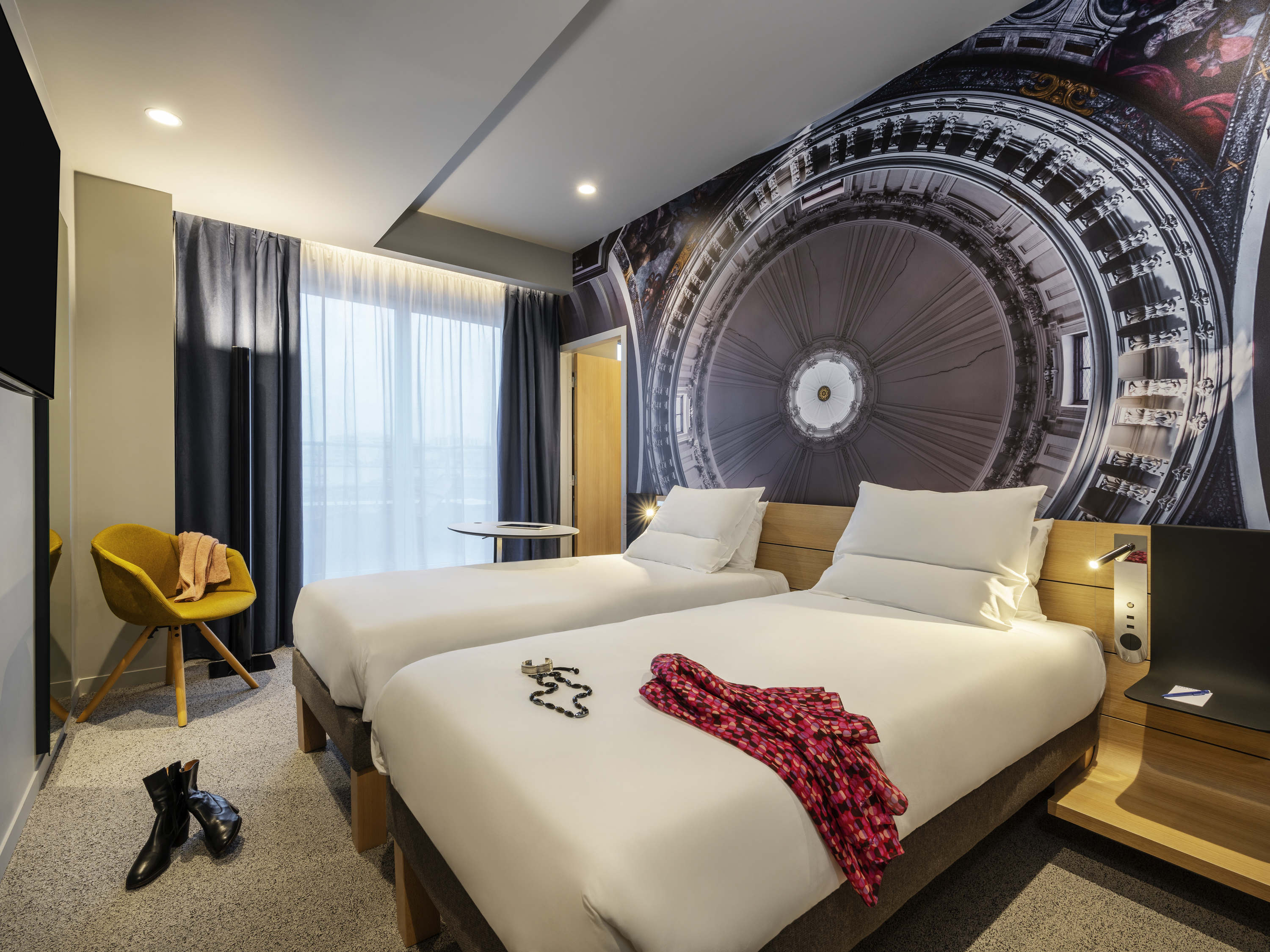 Urban chic ambiance novotel paris 20 belleville 4 stars all