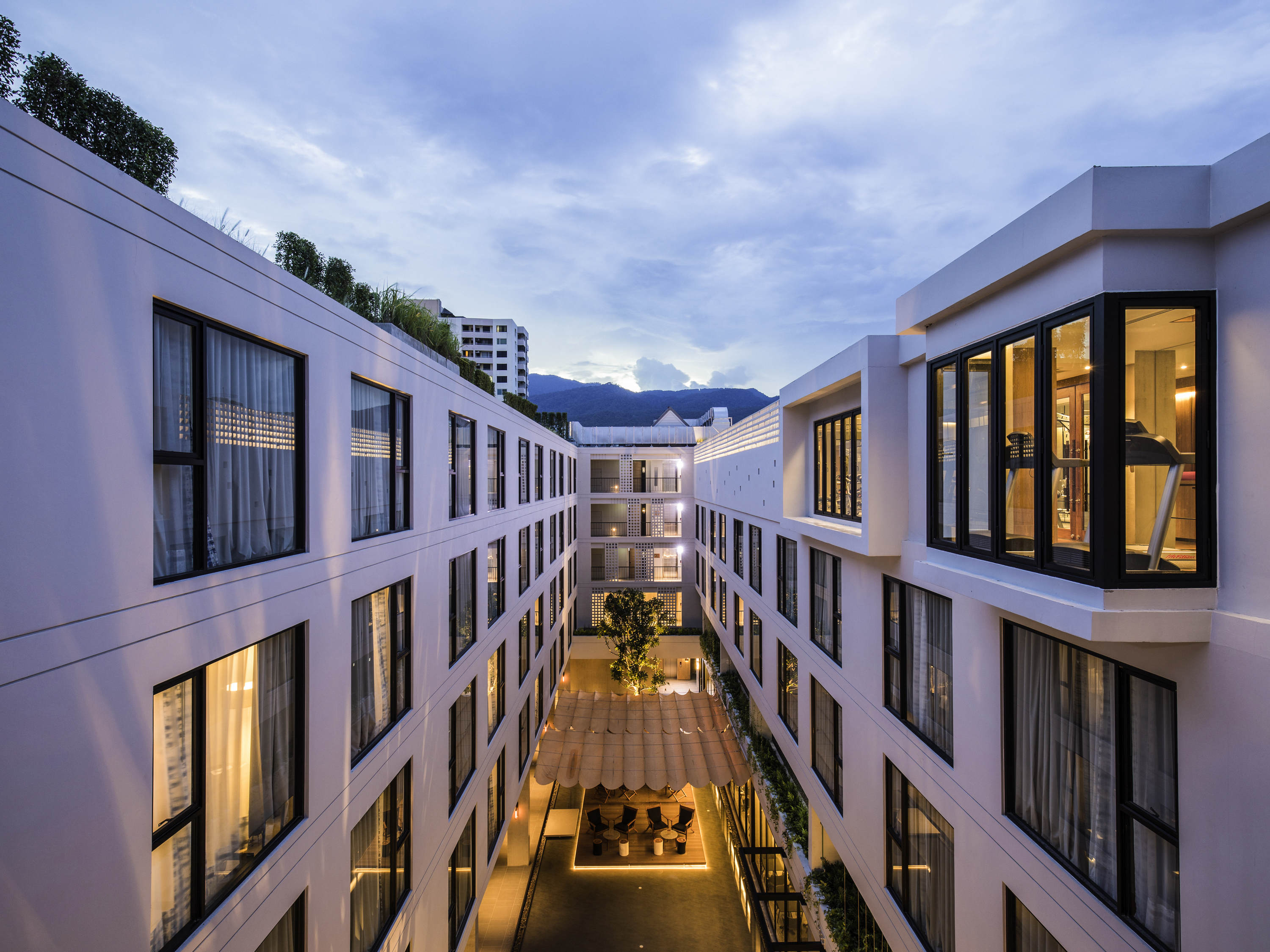 清迈宁曼路 Journeyhub 诺富特酒店