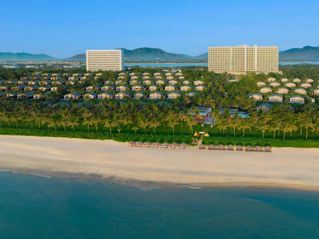 Mövenpick Resort Cam Ranh - Image 1