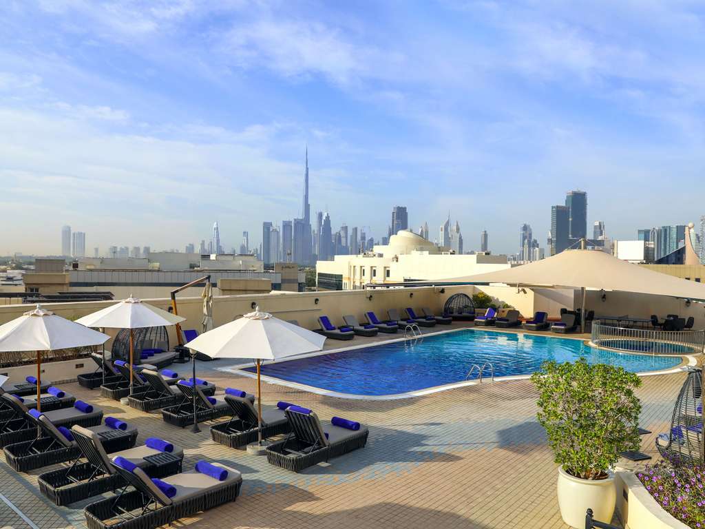 Mövenpick Hotel & Apartments Bur Dubai - Image 2