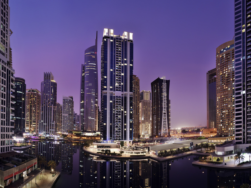 Mövenpick Jumeirah Lakes Towers - Image 1